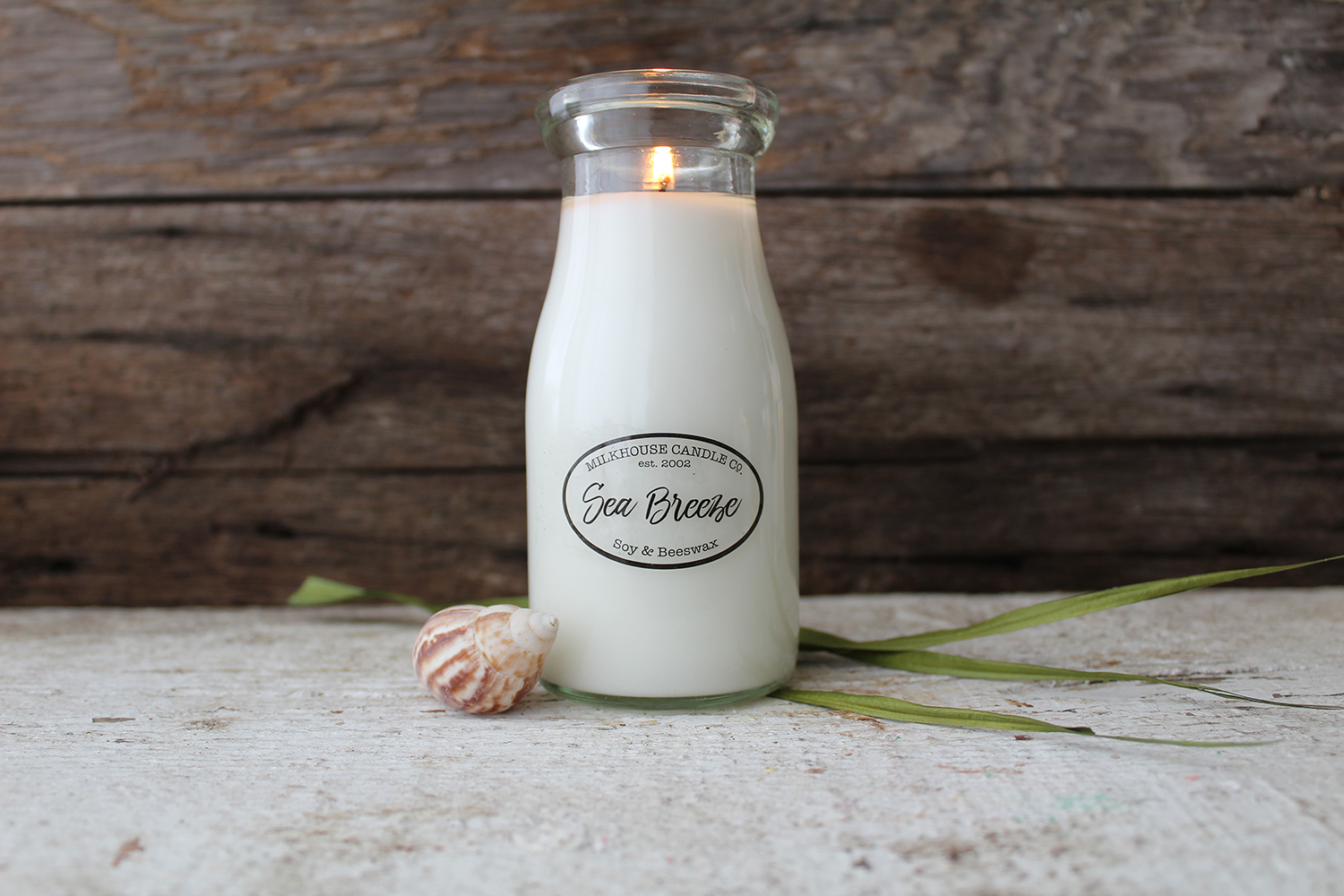 MILKHOUSE CANDLE Lumanare parfumata Sea Breeze MILKBOTTLE (227 g)